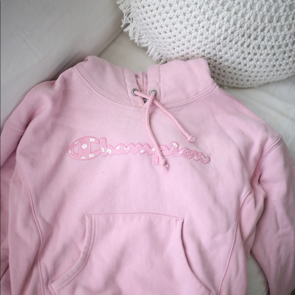CHAMPION DAISY HOODIE🌼💓